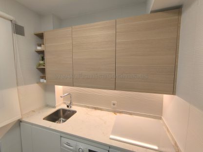 Cocina a Medida Blanca Mate y Roble: Diseño Moderno, Calidad Superior y Funcionalidad Premium - Imagen 42
