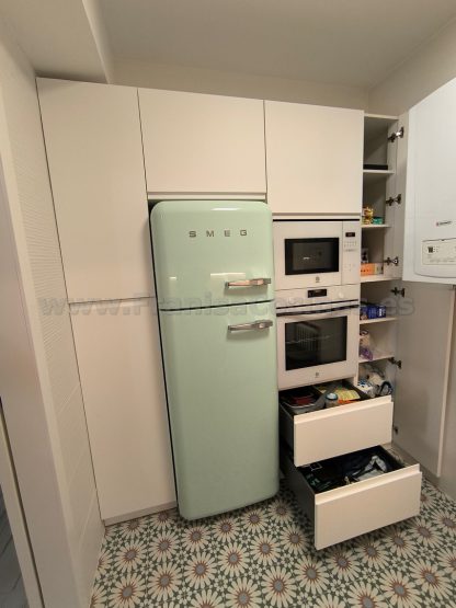 Cocina a Medida Blanca Mate y Roble: Diseño Moderno, Calidad Superior y Funcionalidad Premium - Imagen 22