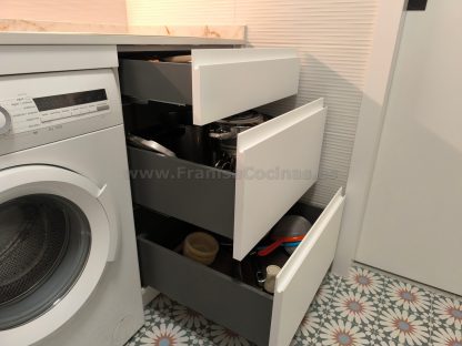 Cocina a Medida Blanca Mate y Roble: Diseño Moderno, Calidad Superior y Funcionalidad Premium - Imagen 53