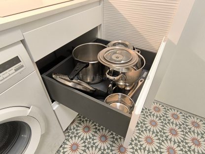 Cocina a Medida Blanca Mate y Roble: Diseño Moderno, Calidad Superior y Funcionalidad Premium - Imagen 57