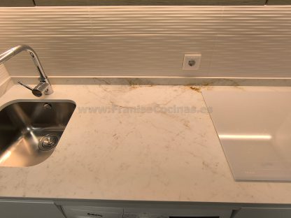 Cocina a Medida Blanca Mate y Roble: Diseño Moderno, Calidad Superior y Funcionalidad Premium - Imagen 62