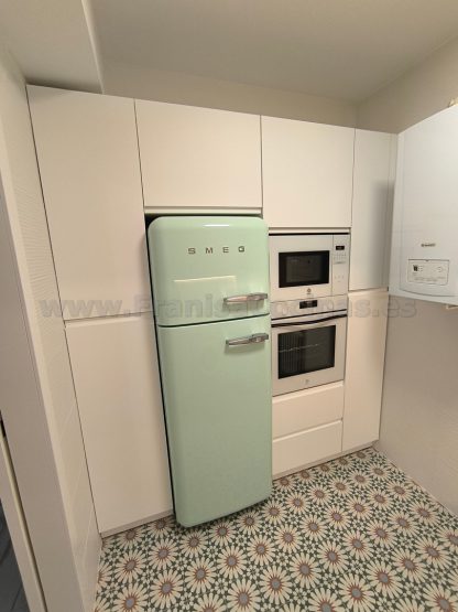 Cocina a Medida Blanca Mate y Roble: Diseño Moderno, Calidad Superior y Funcionalidad Premium - Imagen 77
