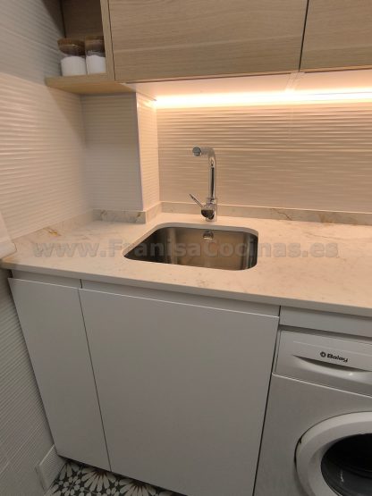 Cocina a Medida Blanca Mate y Roble: Diseño Moderno, Calidad Superior y Funcionalidad Premium - Imagen 97