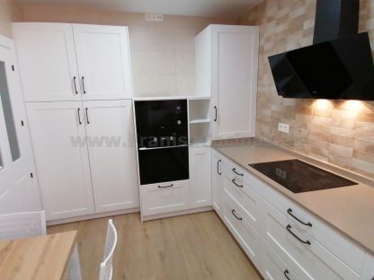 Cocina Modelo Bela: Elegancia Natural y Calidad en Madera de Fresno Blanco Roto - Imagen 43